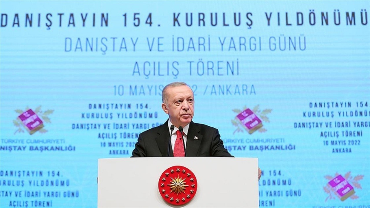 Cumhurbaşkanı Erdoğan: Milletimizi mevcut anayasadan kurtaracağız