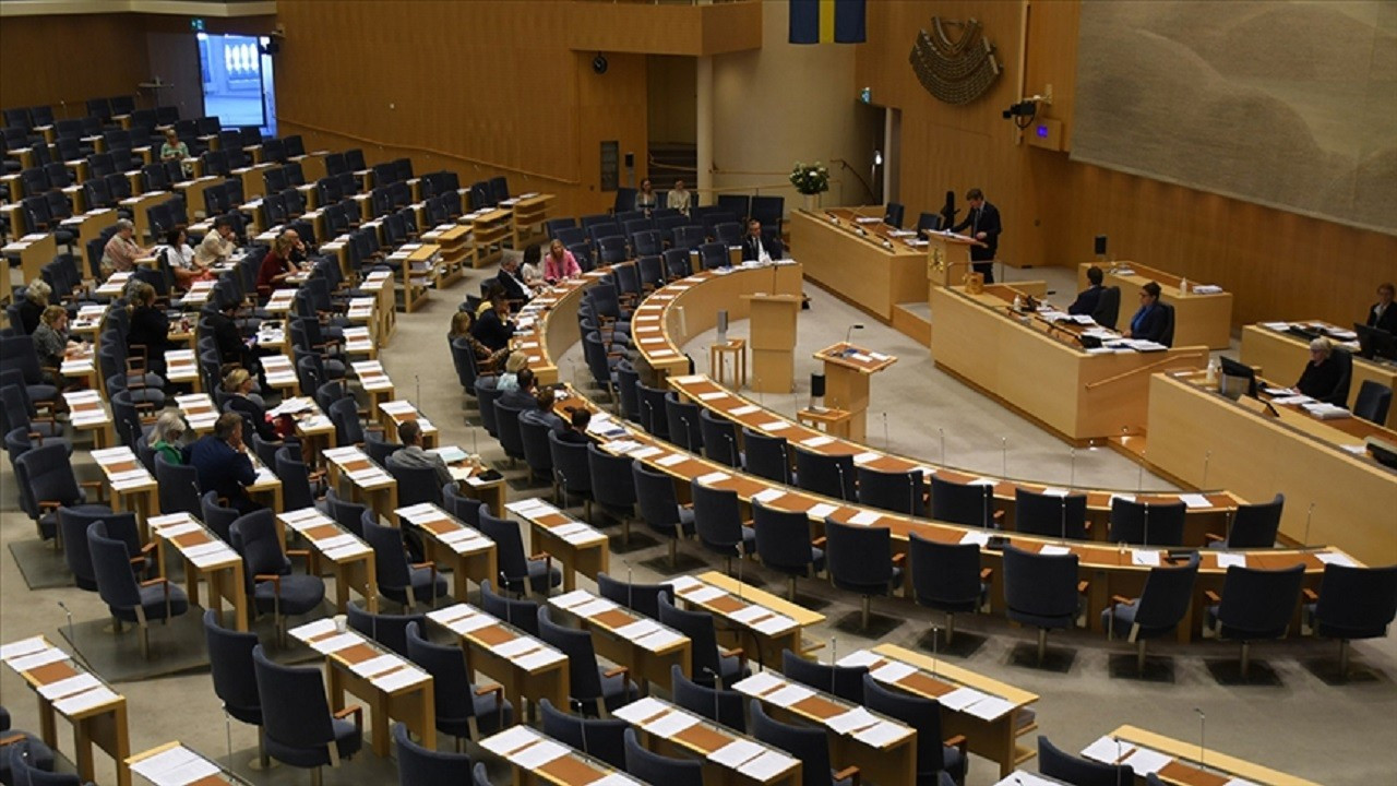 İsveç'te ek bütçe tasarısı kabul edildi