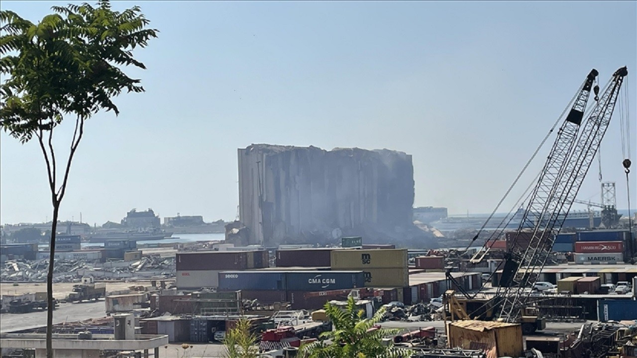 Lübnan'da 2 yıl önceki büyük patlamanın sembolü siloda yeniden yıkım tehlikesi yaşanıyor
