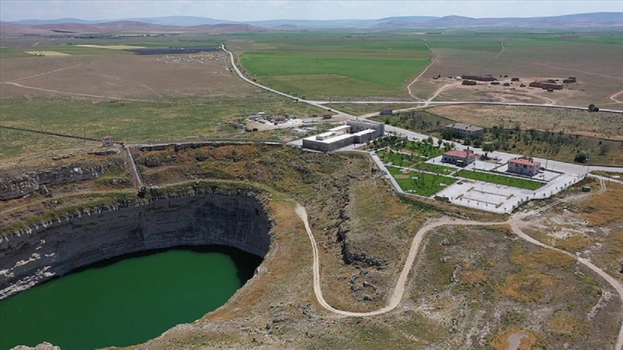 Konya'daki obruk gölü manzaralı tarihi han ziyarete açılacak