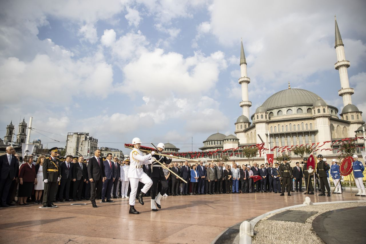 İstanbul'da Büyük Zafer'in 100. yılı kutlanıyor - Sayfa 2