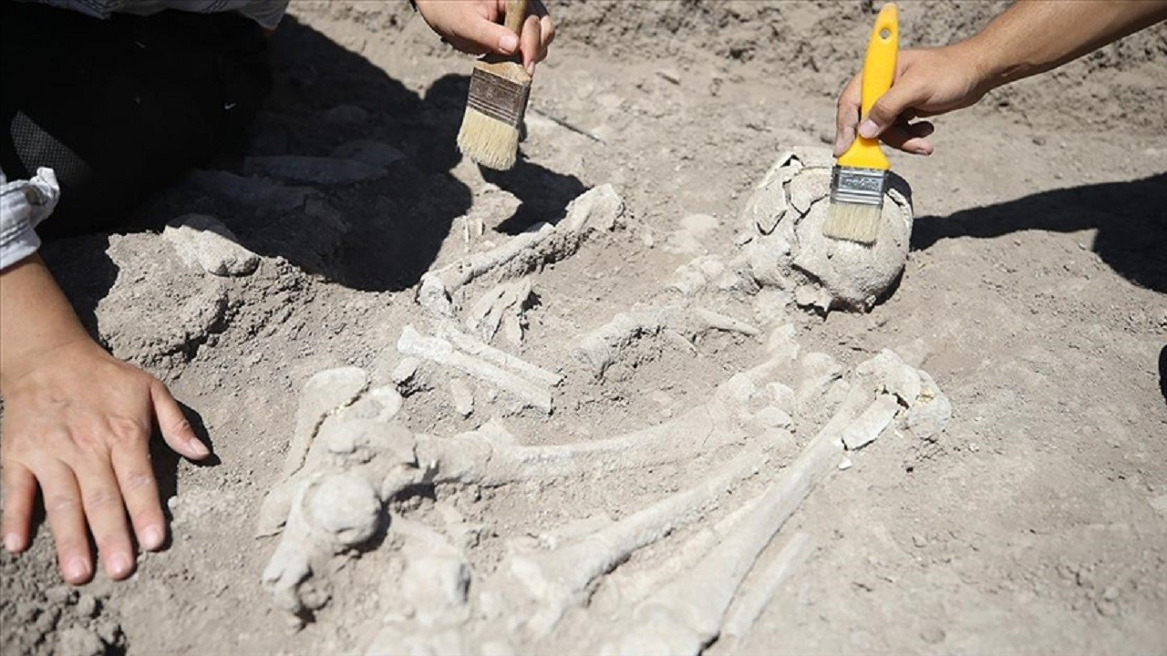 Kahramanmaraş'taki arkeolojik kazılarda kadın iskeleti bulundu