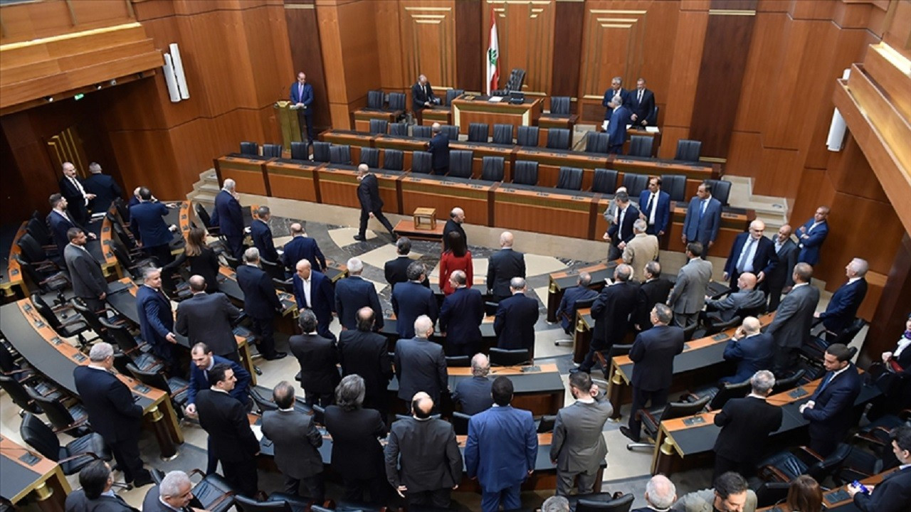 Lübnan Meclisi, yeni cumhurbaşkanını yine seçemedi