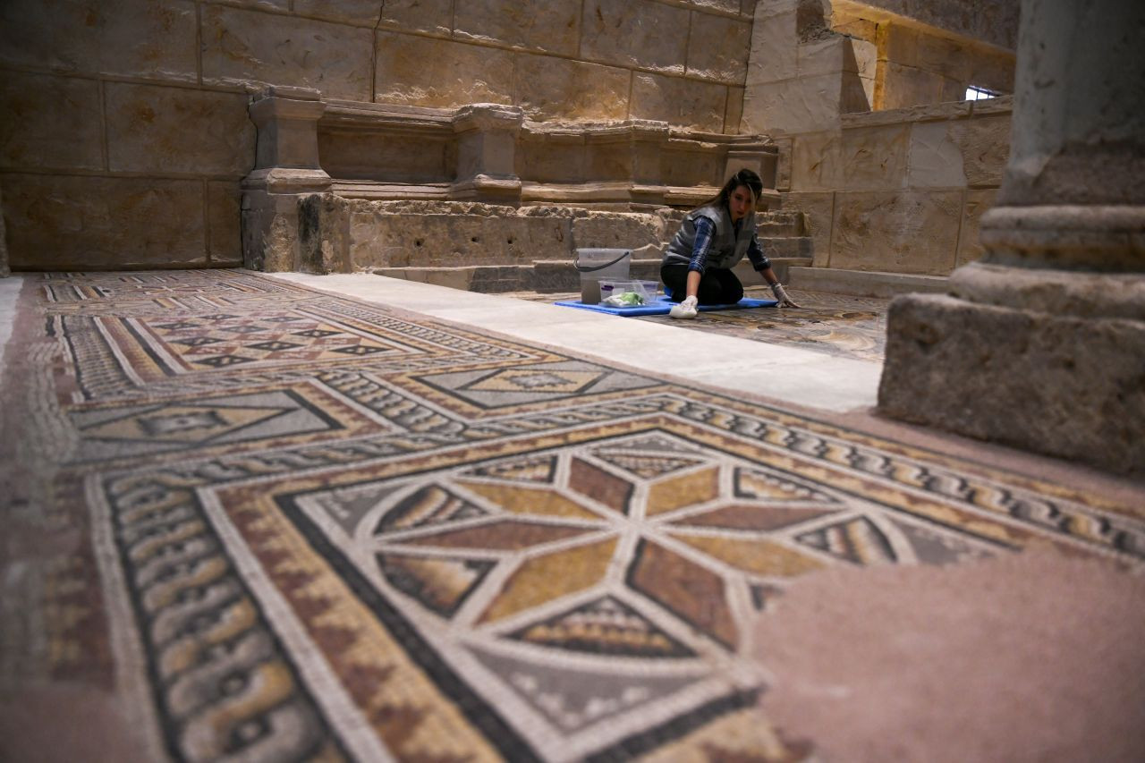 Tarihin yüzlerce yıllık tanığı mozaikler gelecek kuşaklara aktarılıyor - Sayfa 3
