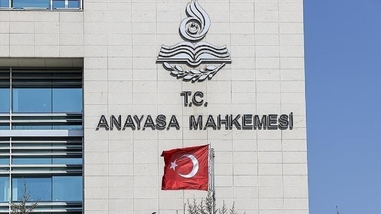 AYM, HDP'nin "kapatma davasının seçim sonrasına bırakılması" başvurusunu yarın görüşecek