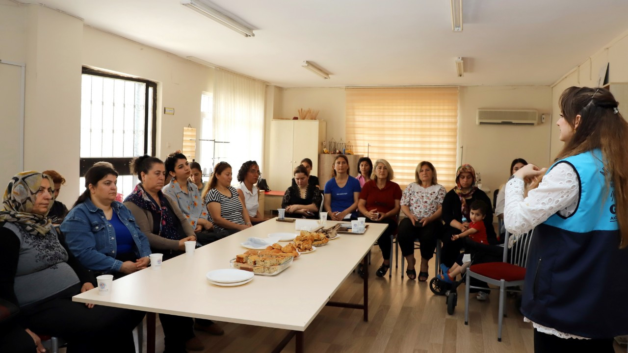 Akdenizli ailelere 'Ebeveyn tutumları' semineri