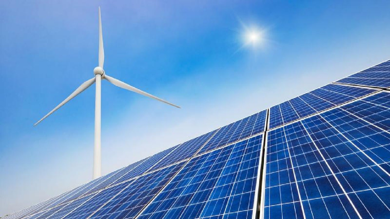 Rüzgar ve güneşin AB elektrik üretimindeki payı ilk kez tüm fosil yakıtların payını aştı