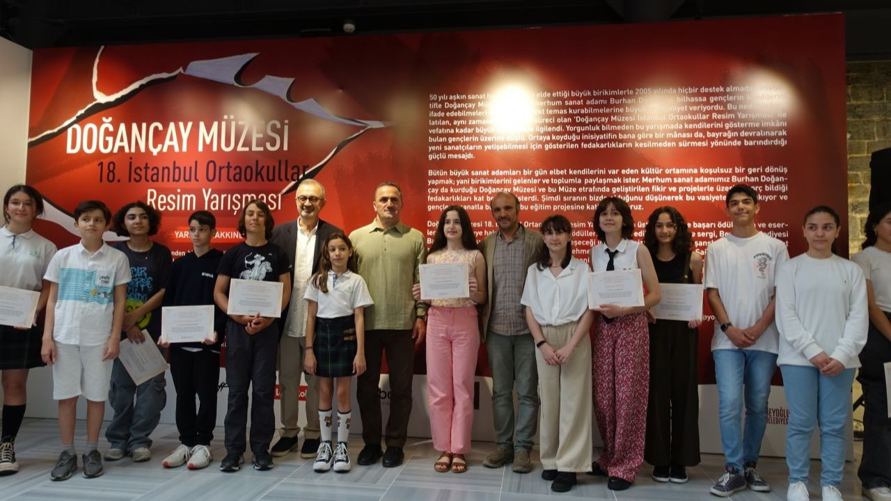 Doğançay Müzesi Resim Yarışması Sergisi Beyoğlu'nda açıldı