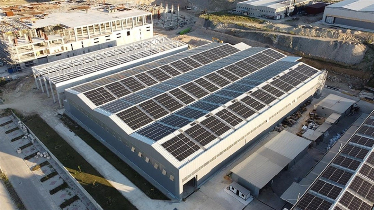 Bilecik'te kurulu alüminyum fabrikası yenilenebilir enerjiyle kendi elektriğini üretiyor