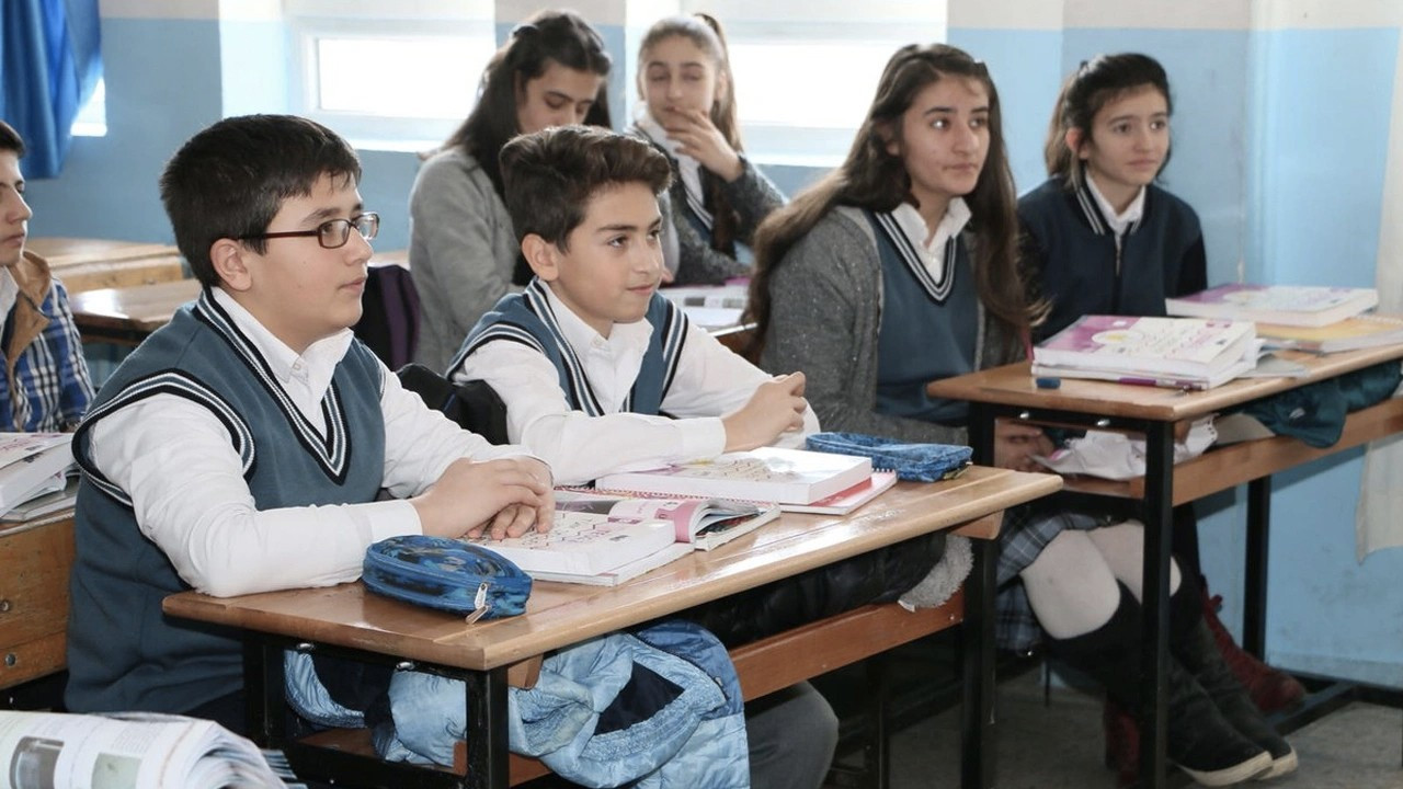 Bursa'da yarın okullar tatil mi 5 Aralık Gemlik-Mudanya-Orhangazi tatil mi oldu valilik açıklaması