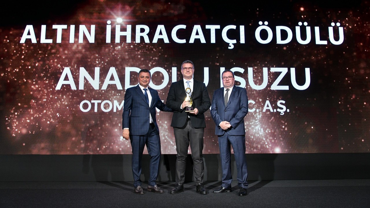 Anadolu Isuzu’ya Uludağ Otomotiv Endüstrisi İhracatçıları Birliği’nden “İhracat Başarı Ödülü”